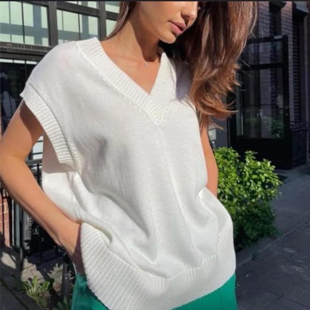 LOFT Cream Knit Sleeveless Sweater Vest – Size M, Cotton Blend